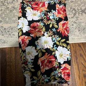 Floral Black Skirt fitted